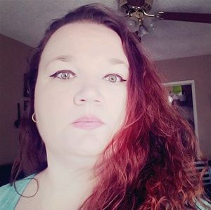 Meet your Posher, Edna